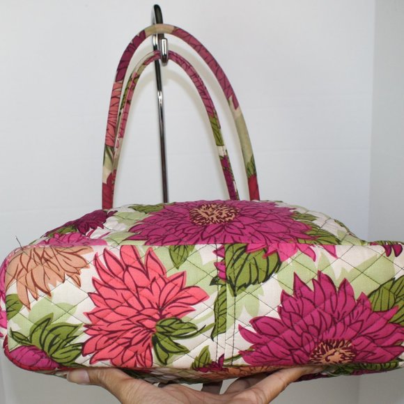 Vera Bradley Hello Dahalia Red Pink Green Flowers - Picture 7 of 8